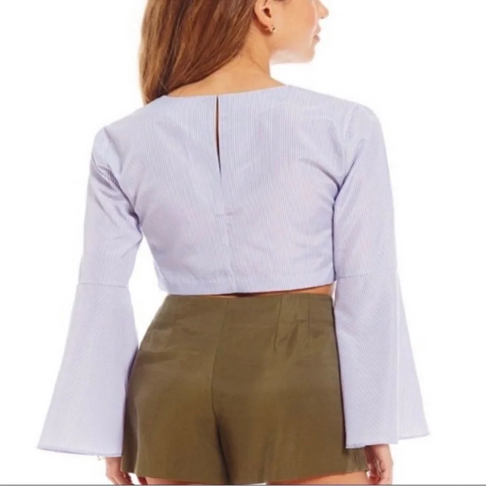 Gianni Bini Top with Bell Sleeves - Size M - Picture 2 of 7